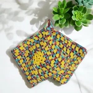 Double Thick Pot Holder , Retro Style Granny Square Cotton Hotpad Trivet , Crochet Potholder , Handmade