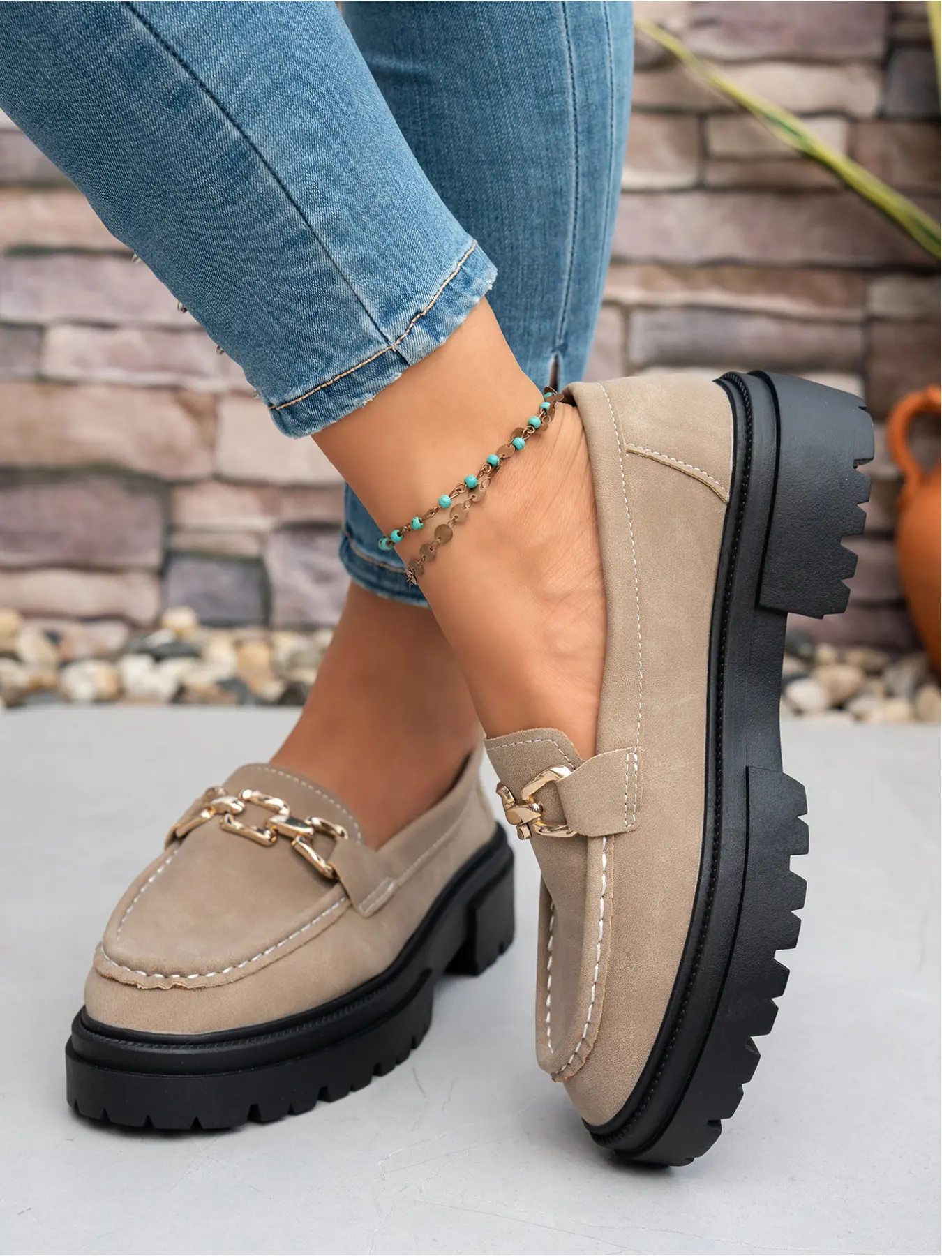 Block heel platform loafers, slip-on design with gold chain and white stitching