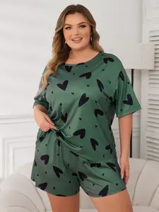 Plus Size Heart Print Home Matching Set, Short Sleeve Top and Shorts, Heart Pattern, Comfortably Stylish Pajama, Loungewear Nightwear, Homewear
