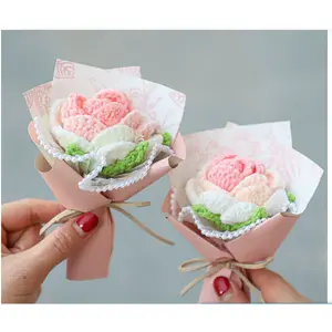 Mini woven rose small bouquet knitted handmade flower souvenir decoration mini mother's day event small gift