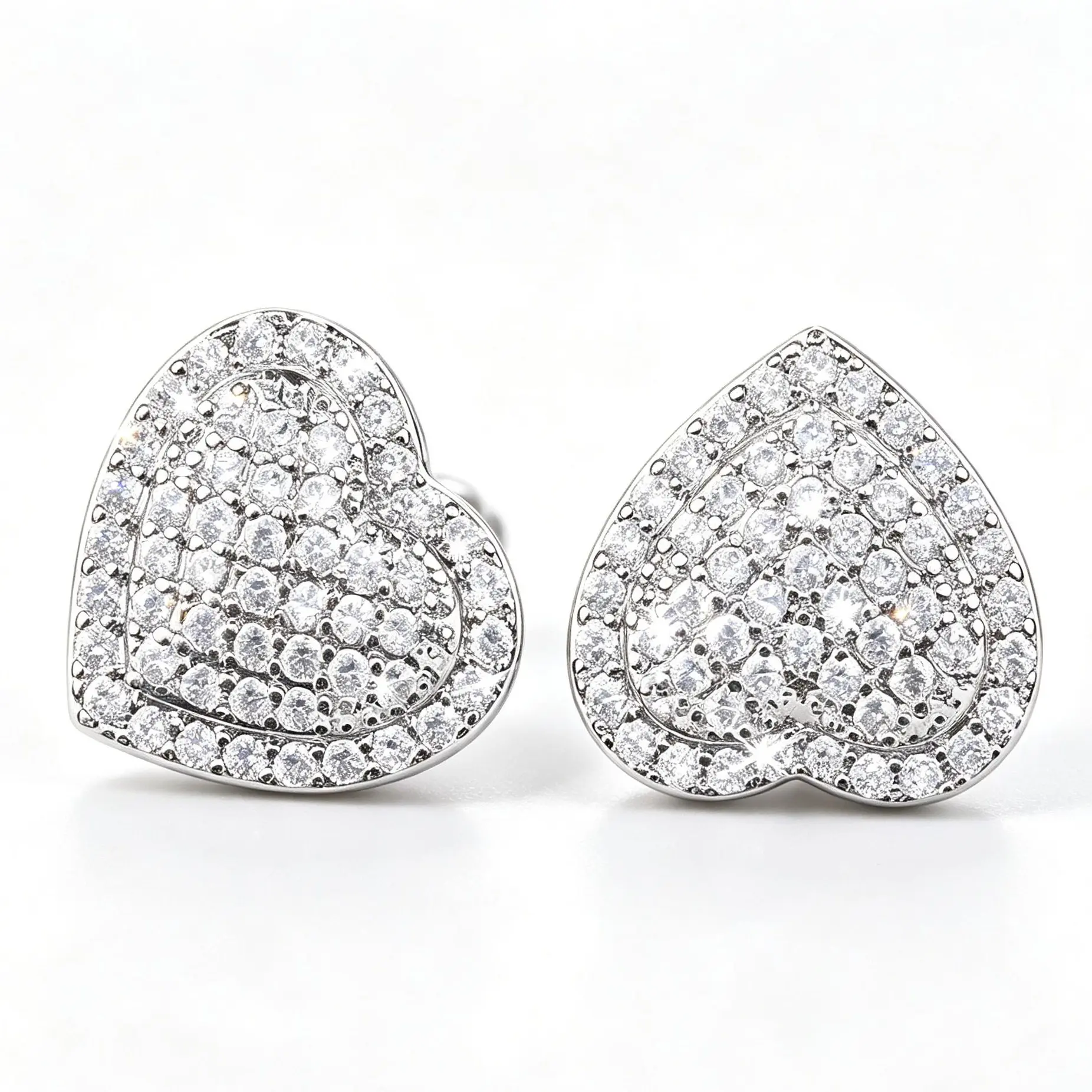 Women's Heart-Shaped Diamond Stud Earrings - Dainty Minimalist Small Earrings for Women, Heart Shape Gem Costume Jewelry Accessory for Elegant Fashion, Dainty Earrings, Small Earrings Women,summerwins