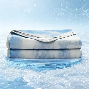 Cooling Blanket Twin/Queen Size, Q-Max 0.5 Cooling Blankets for Hot Sleepers, Ice Summer Blanket for Nights Sweats, Green Lightweight Sheet for Bed, Breathable Bed Blanket, Machine Washable Blanket, Soft Lightweight Blanket