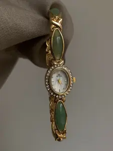 Women's Oval Agate Watch, Tiger Eye Stone Design, Elegant Silver Color Band, Quartz Movement, Mineral Glass Dial, Perfect Gift, Quartz Analog Watch