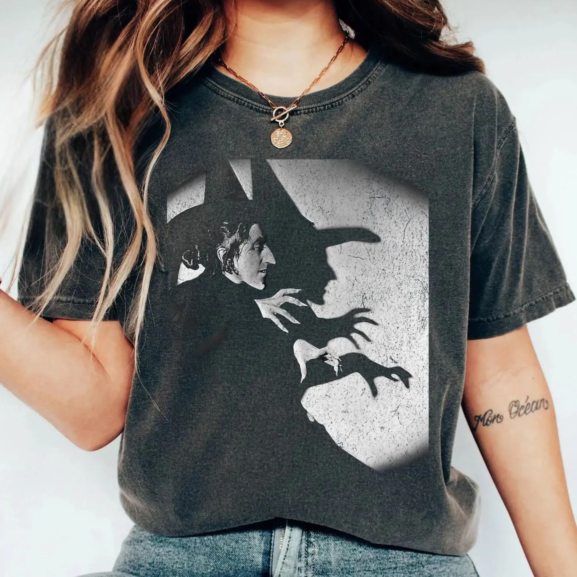 Wicked Witch Of the West T-shirt, Wizard of Oz Distressed Vintage Tee, Witchy Tshirt, Holiday Gift, Horror Tee, Witch Shadow Shirt