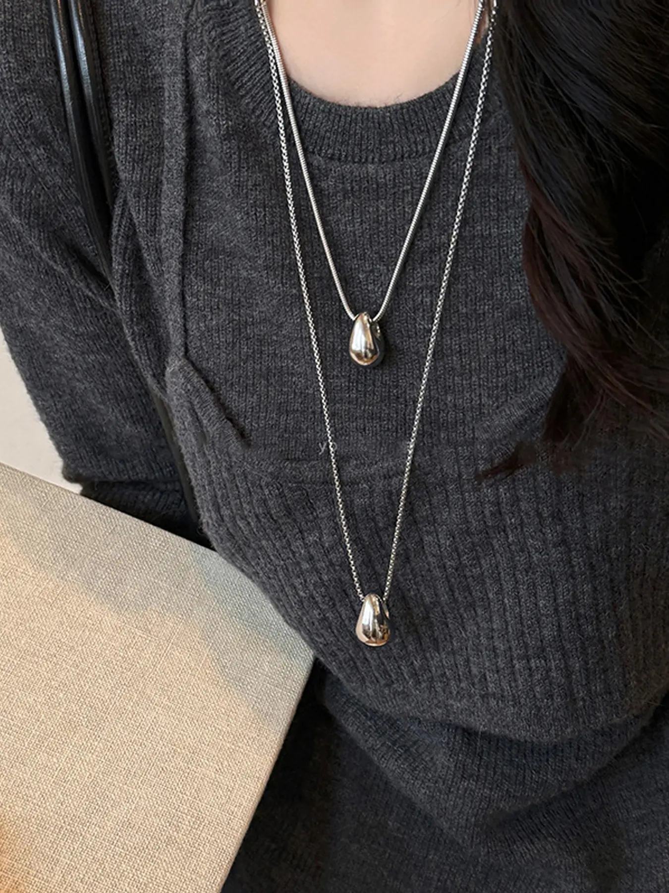 Elegant Silver Color Water Drop Titanium Steel Adjustable Chain Necklace, Long Sweater Chain for Women, Asymmetrical Design, All Seasons Jewelry, Minimalist Chain