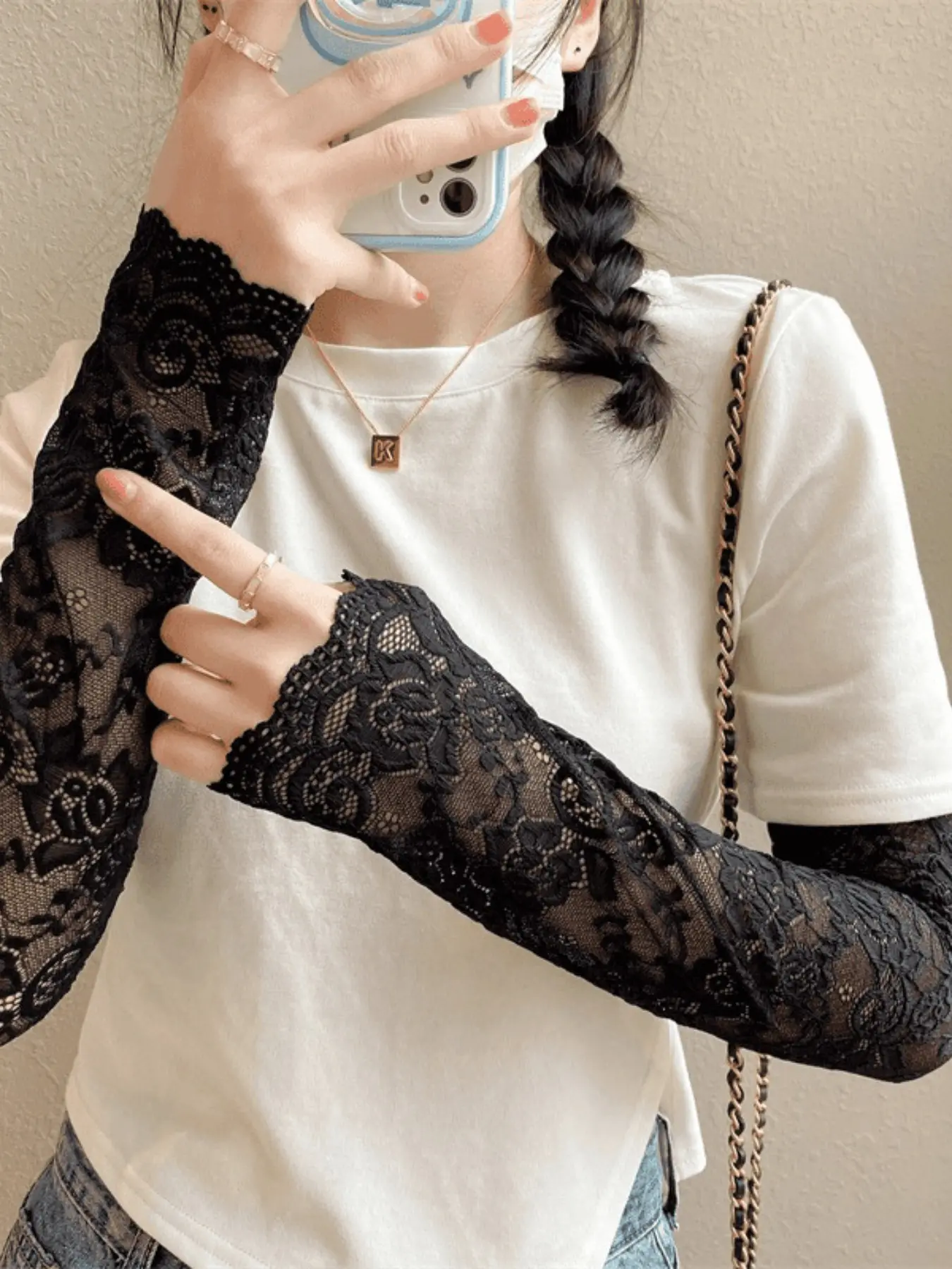 Elegant Lace Arm Sleeves for Women, Floral Embroidery UV Protection, Breathable Elastic Fingerless Gloves, Summer Fashion Accessories
