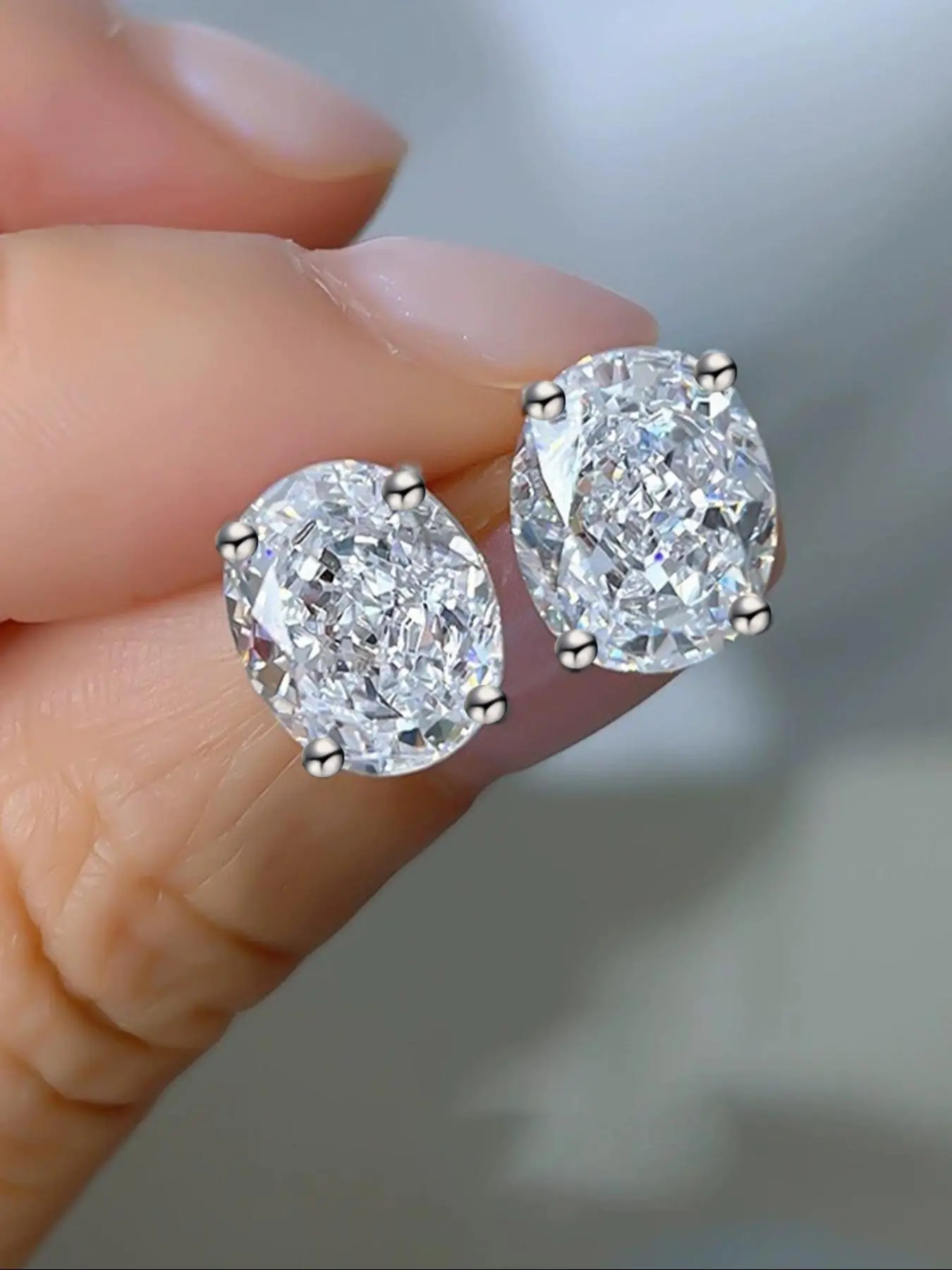 Oval Shaped Artificial Zircon Decorated Stud Earrings, Fashionable Jewelry for Women for Party, Daily Clothing Decor, Trendy All-match & Exquisite Jewelry for Gift, Stylish Jewelry, Solitaire Earrings, High Quality Earrings, Ear Studs