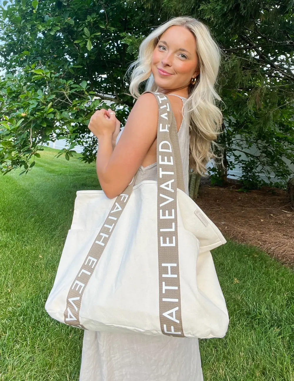 The Large Everyday Tote The Large Everyday Tote