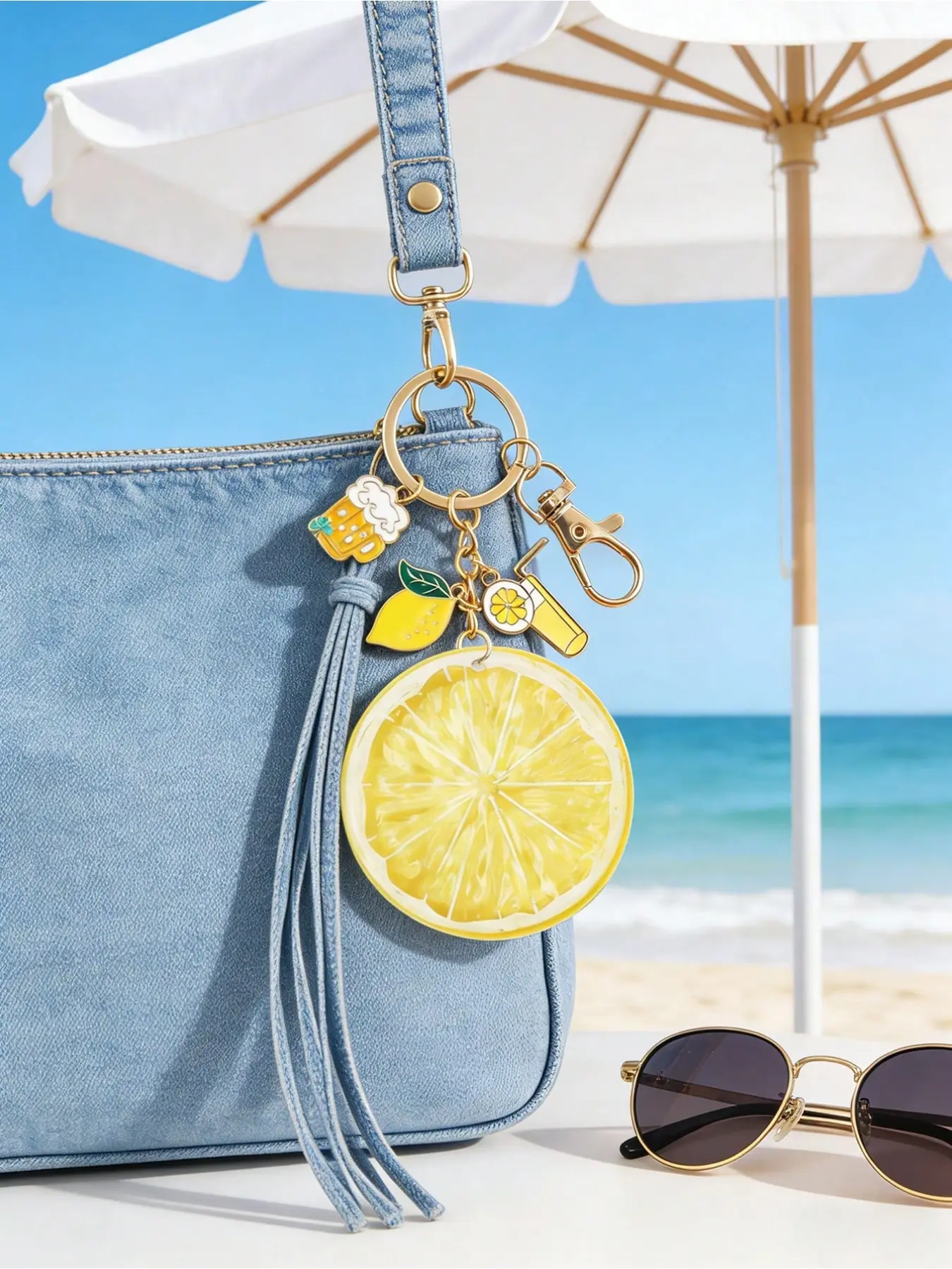 Cute Lemon Slice Keychain, Bear Keychain, Beach Theme, Enamel, Cute Keychain Accessory, Keychain for Bags, Perfect for Backpacks, Cars, Gifts, Summer Travel
