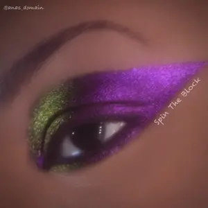 MULTI CHROME FACE GRAFFITI - A GEL CRAYON LINER️ Long-lasting Smudgeproof Gel Eyeliner Makeup Cosmetic eyeshadow holographic