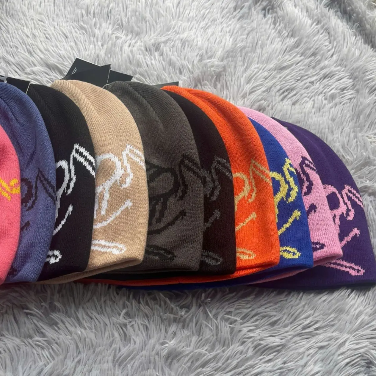 Y2K Wool Knit Beanie – Soft, Breathable Winter Hat for Skiing, Hiking & Outdoor Adventures