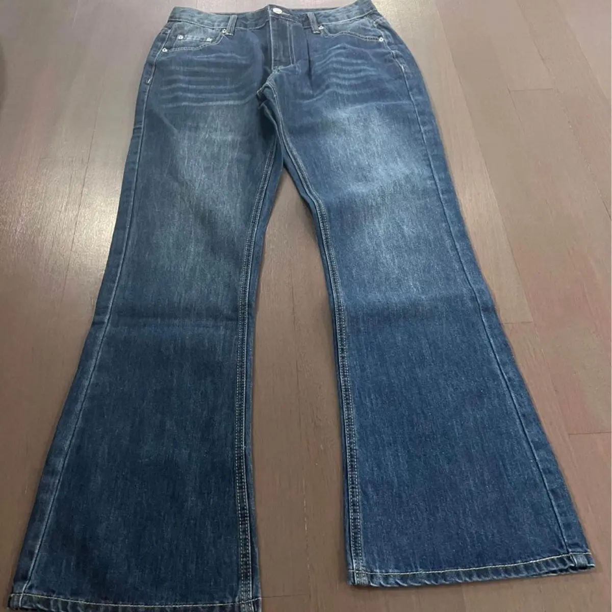 Women's bootcut jeans. Size S-XL Women's bootcut jeans. Size S-XL