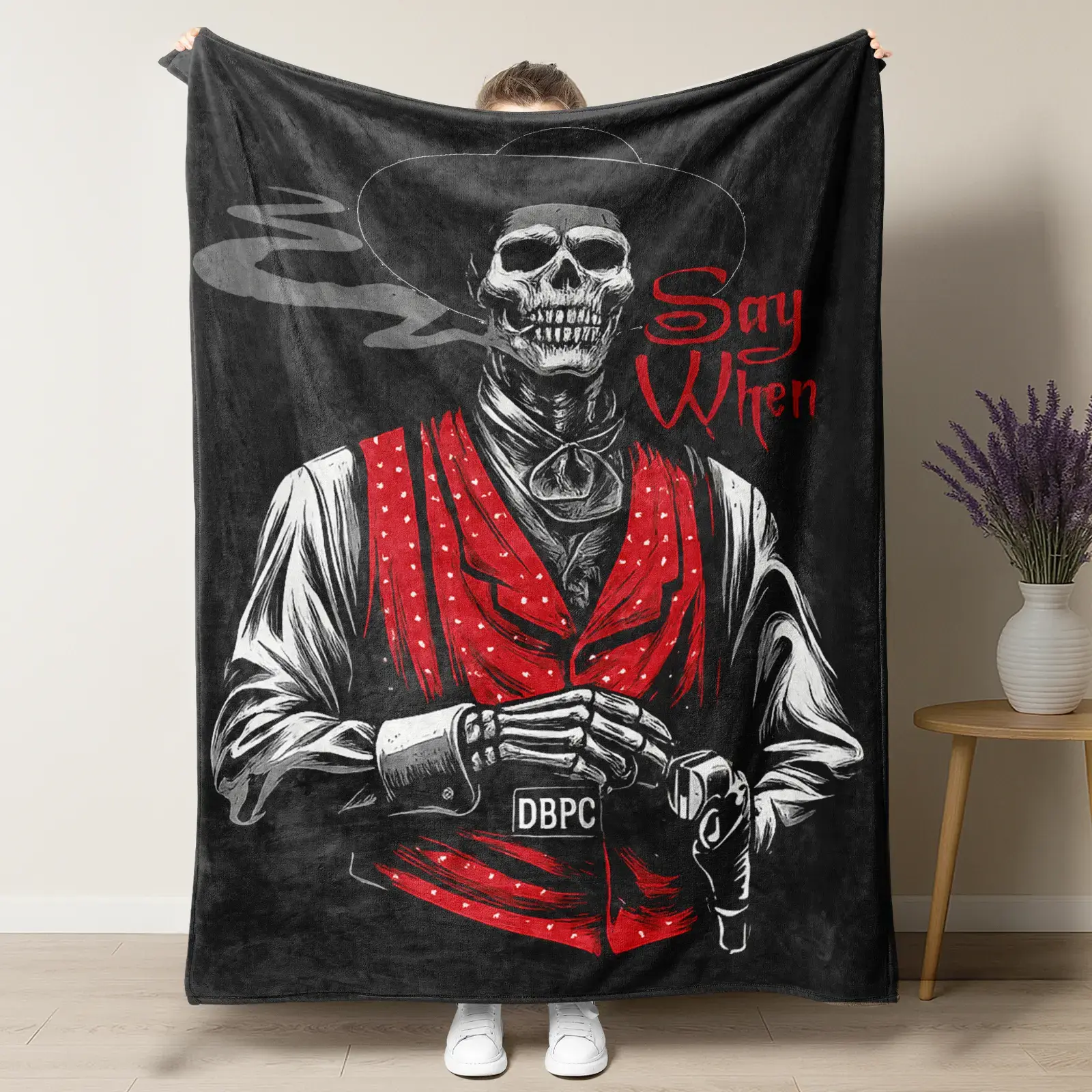 Doc Holliday skull-printed soft flannel blanket, a warm and skin-friendly office nap blanket, sofa bed blanket, suitable for Halloween and Day of the Dead celebrations