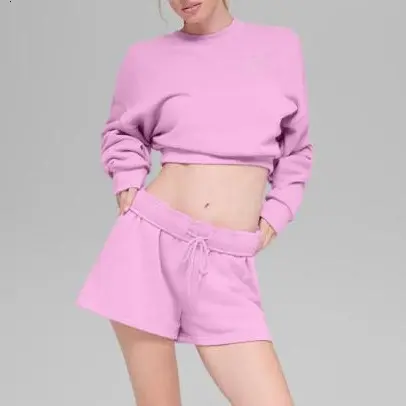 Short sweatshirt +  Shorts