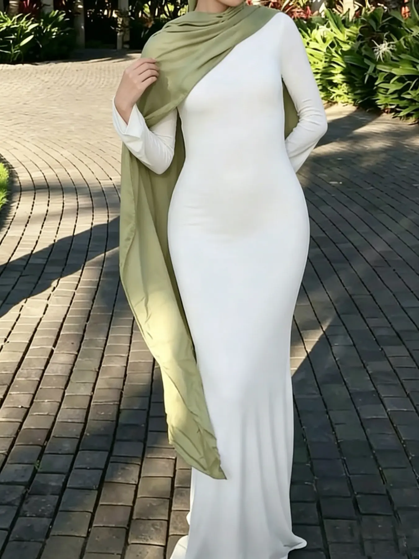 Elegant Casual Dress for Women, Modest Muslim Long Dress, Maxidresses, Middle Eastern Style, Islamic Modesty Clothes, Modesty Muslim Clothing, Perfect for Everyday Wear, Comfortable and Stylish White Dresses