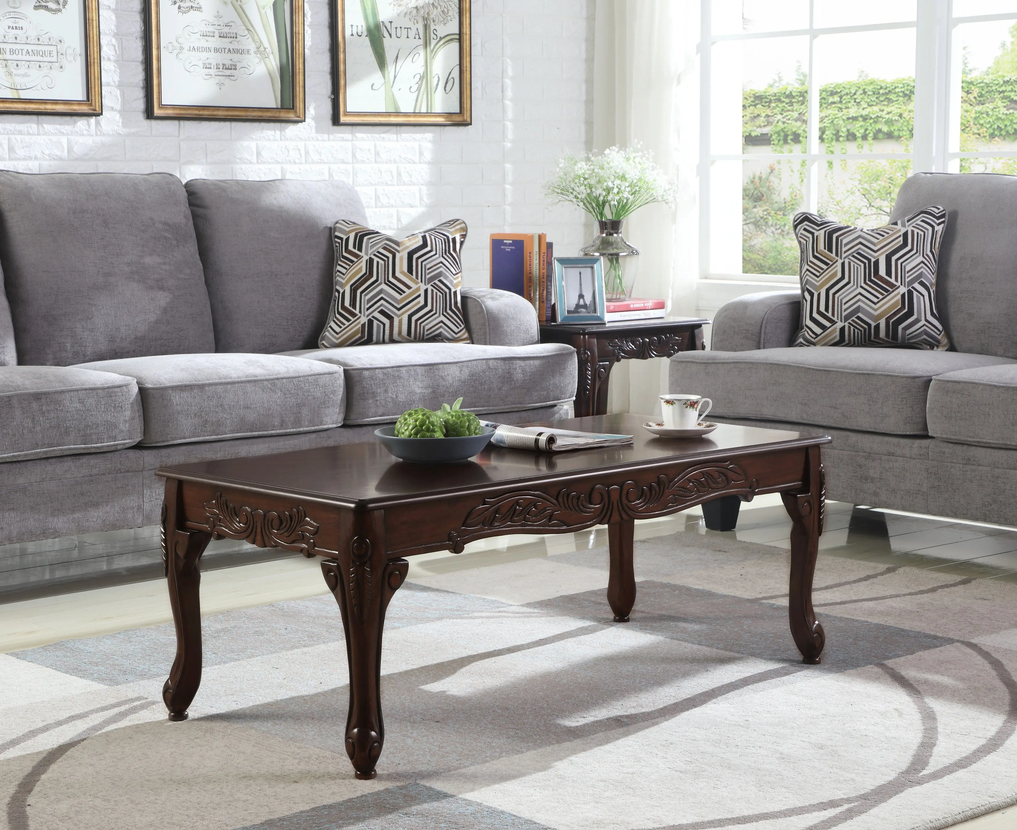 Traditional Ornate Detailing Dark Cherry Finish Coffee Table