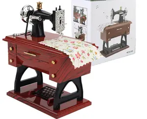 Vintage Mini Sewing Machine Music Box, European Retro Classical Treadle Sewing Machine Table Desk Mechanical Clockwork Music Box for Home Decor Birthday Gift
