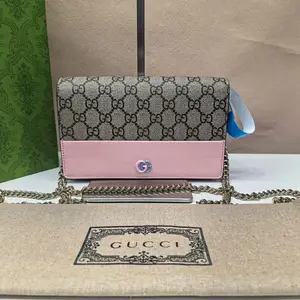 Pre-owned GUCCI As Shown Small Leather Goods sh 0808 wallet 26.03.13