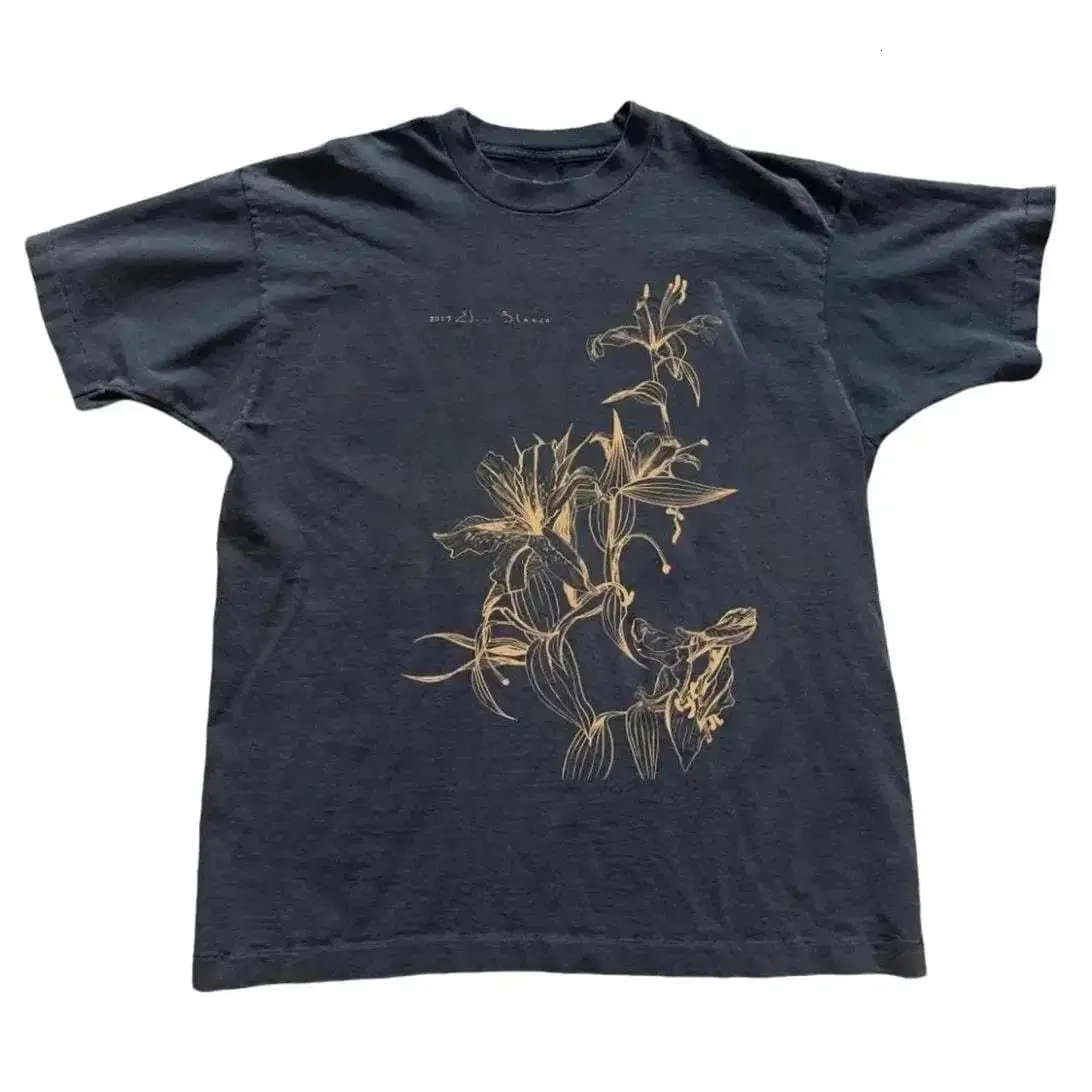 Minimal Lily Flower Sketch Graphic T-Shirt | Botanical Aesthetic Tee
