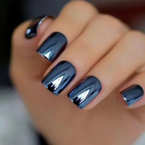 Y2K Style Magic Blue Metal Chrome Press-On Nails, Fake Nails, False Nail Set, Nail Art Design, Square Nail Shape, Square Glossy Metallic Finish, Includes Jelly Glue and Nail File, Perfect for Rave Parties, Nail Kit Set