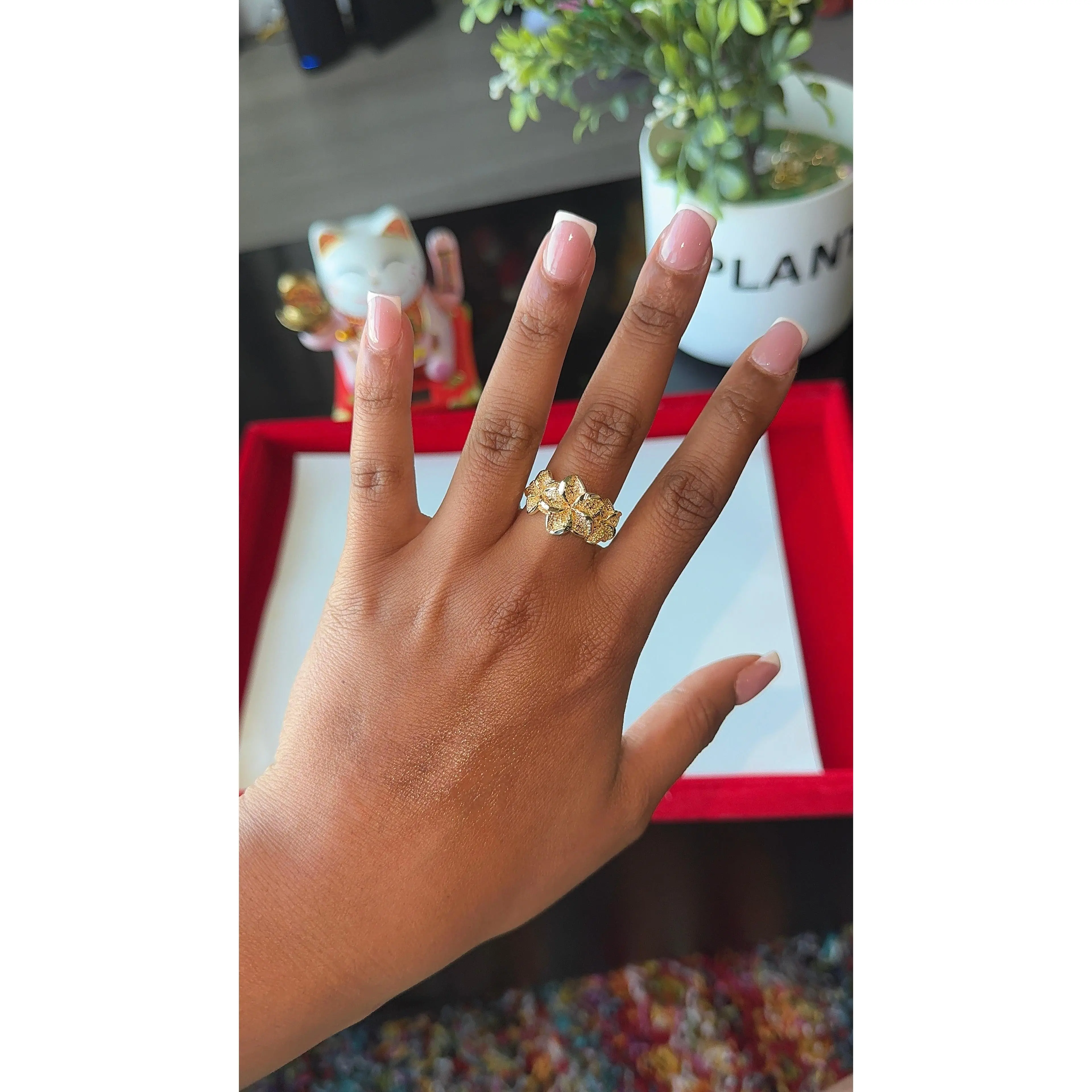 18K Trio Flower Ring
