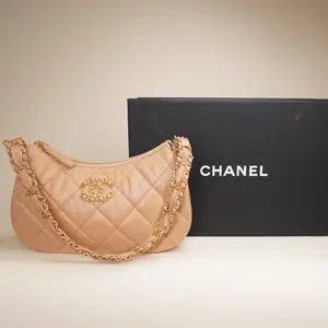 Pre-owned CHANEL leather Shoulder Bags Aged Calfskin Quilted Small 19 Hobo Beige