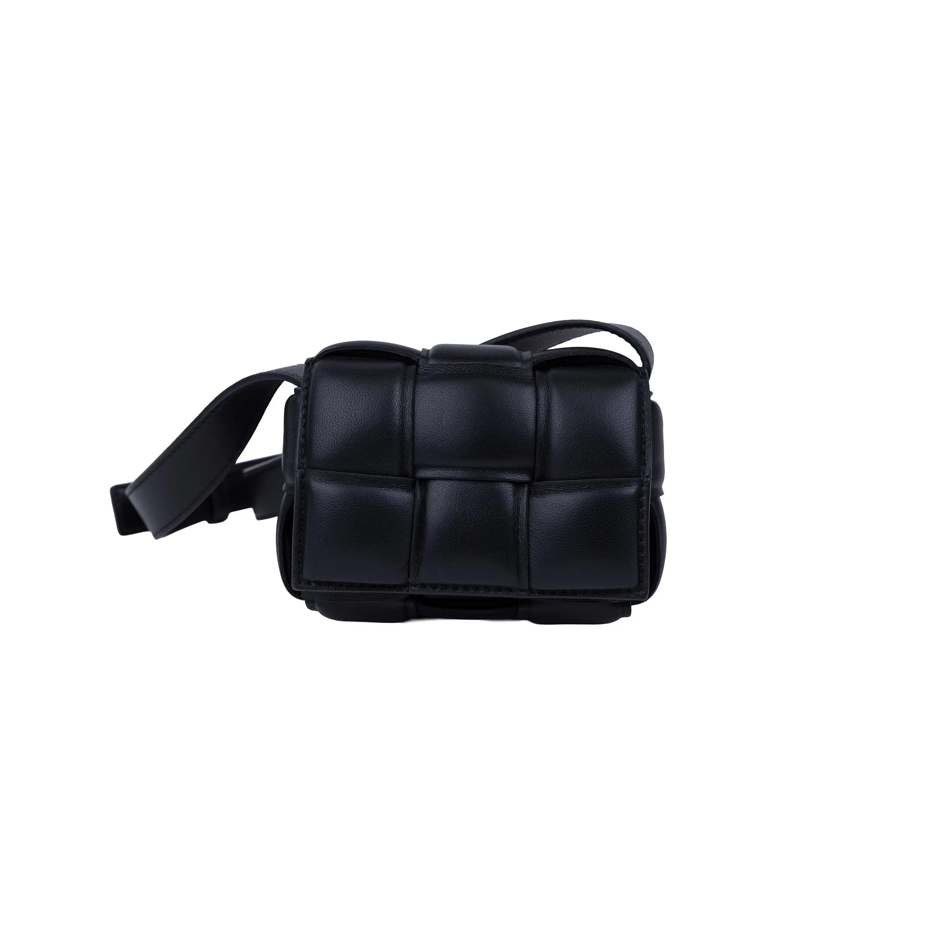 Pre-owned Calfskin Leather Crossbody Bags Bottega Veneta Black Mini Cassette Belt Bag Gold Hardware