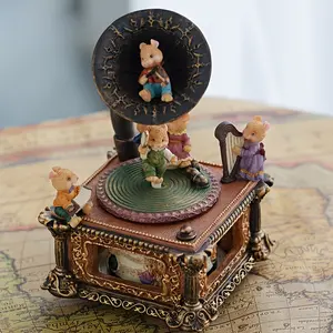 Vintage Mouse Wrapped Music Box Classical Musical Turntable Record Player for Decorative Ornaments Women Girls Mom Christmas Gifts