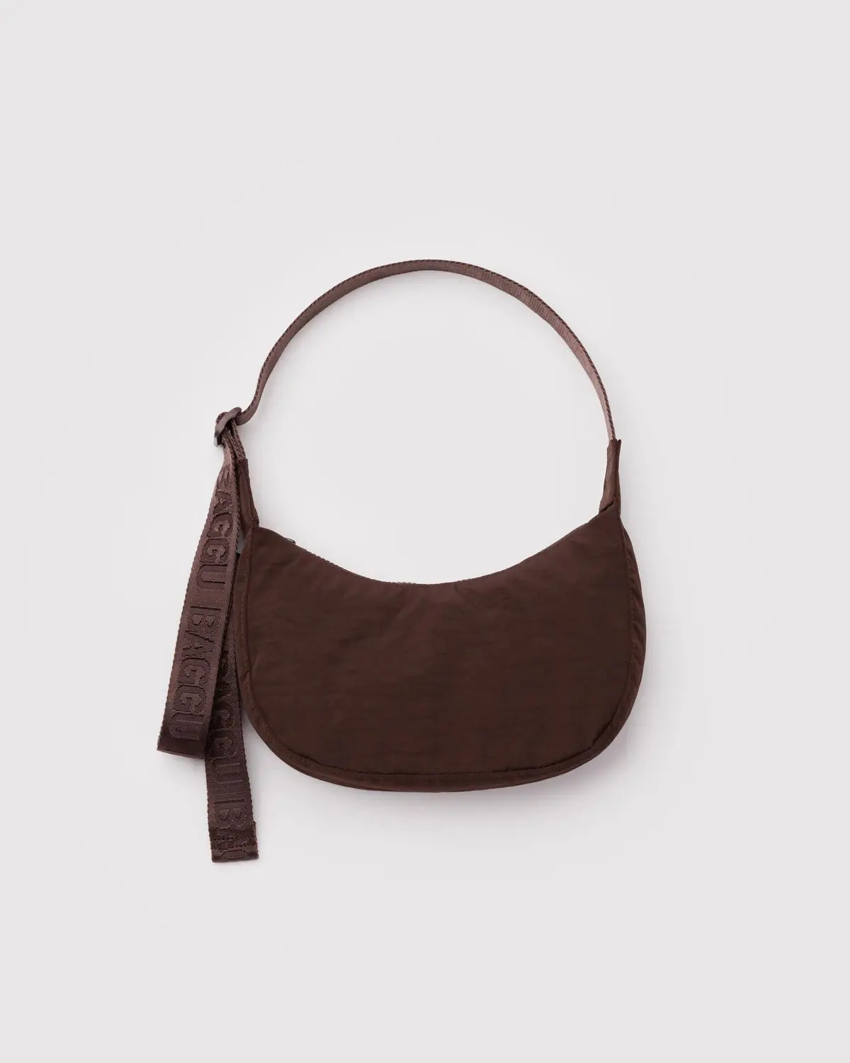 Baggu. Small Nylon Crescent Bag in Coffee