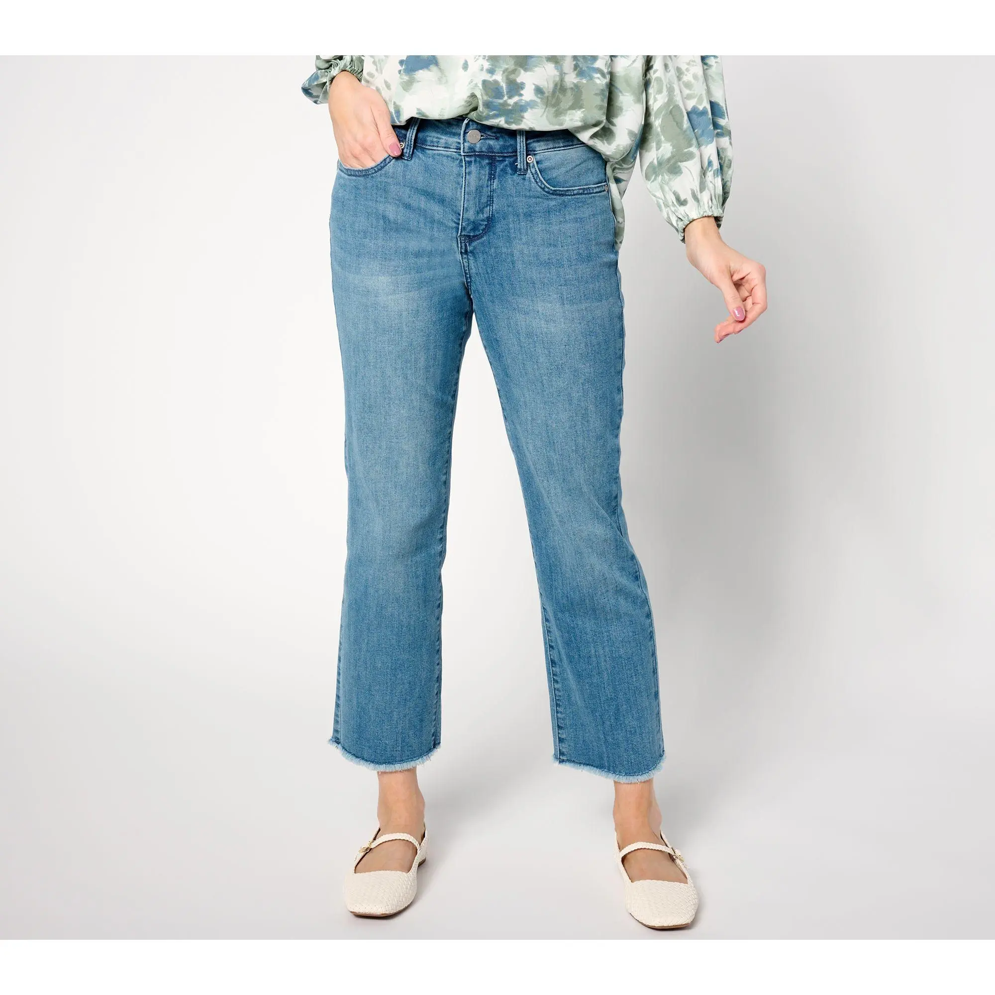 NYDJ Marilyn Ankle with Fray Hem in Cool Embrace - Stunning