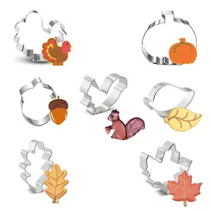 7Pcs Fall Thanksgiving Cookie Cutters, Stainless Steel Biscuit Mold- Turkeys, Oak Leaf, Pumpkin, Acorn Shaped- Ideal for DIY Holiday Baking, Cake Decoration- Autumn Handmade with Love, Gift for Baking Enthusiast