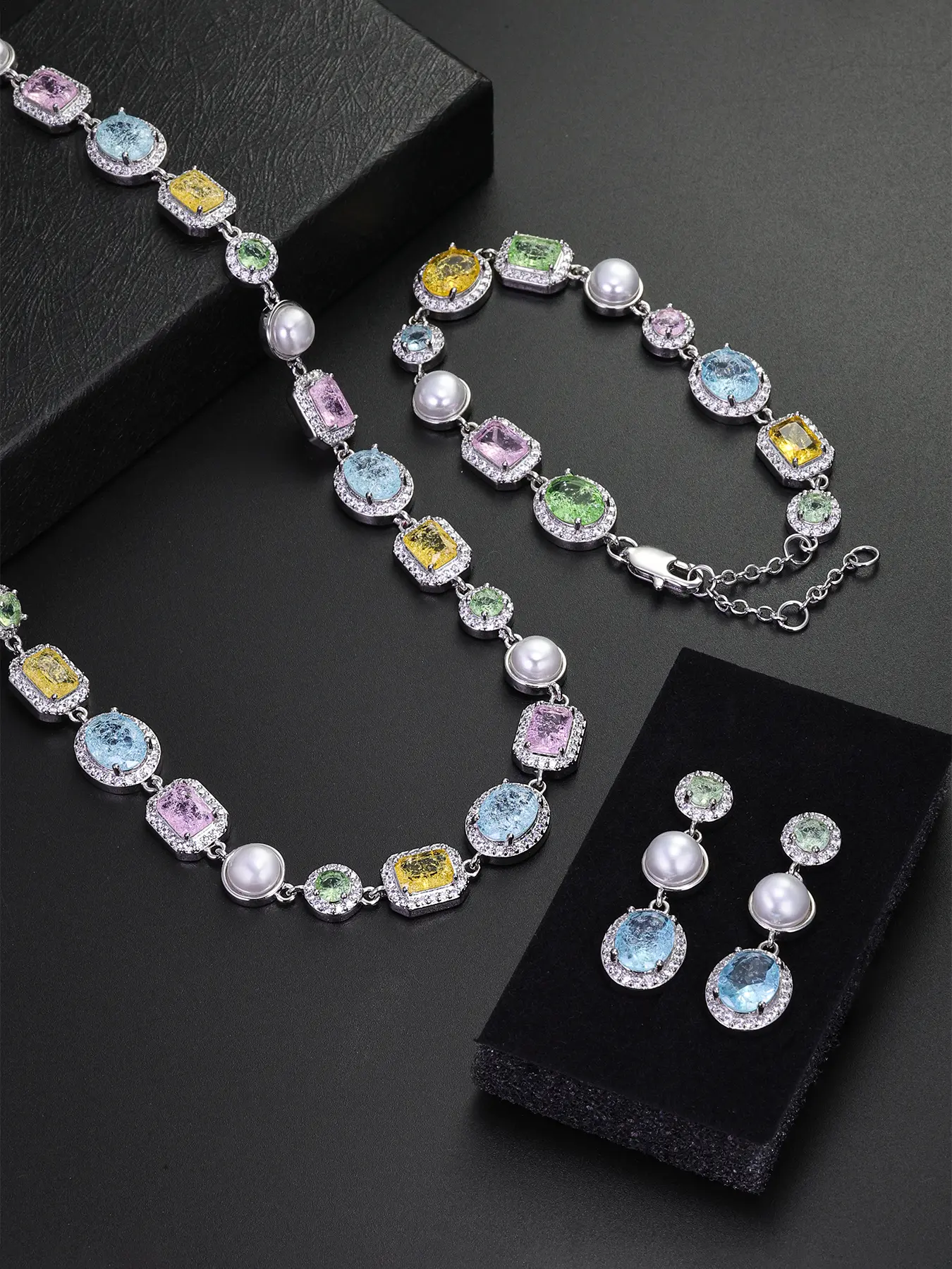3 pieces of ICED CHICS ice flower light color Elegant Jewelry Set, necklace, bracelet, ear stud Matching Jewelry Set, Trendy Jewelry Set, hip-hop ear accessories, versatile, suitable for both men and women, the best choice for gifting, Jewellery Gift Set
