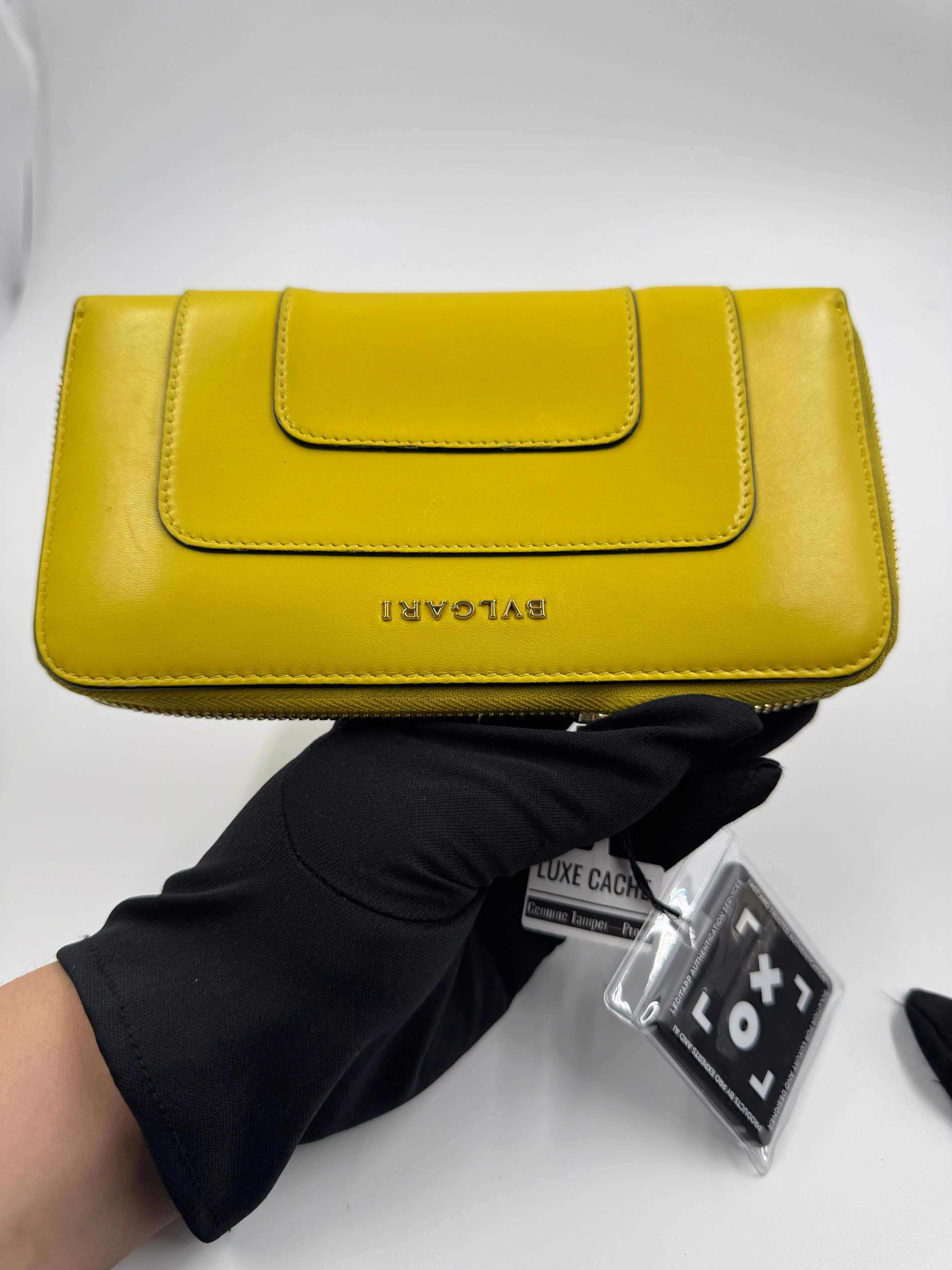Pre-owned Bvlgari Serpenti Forever long wallet A100754