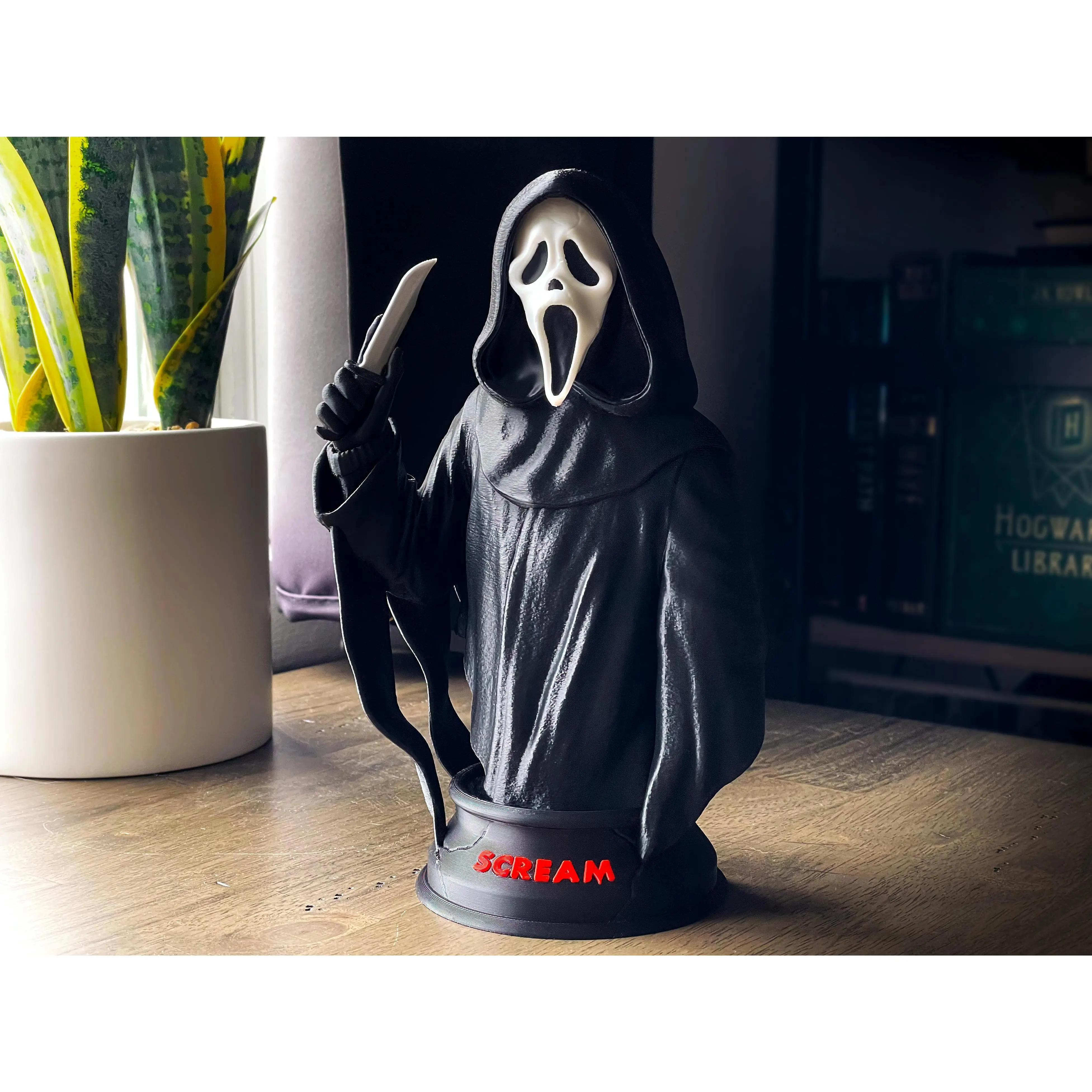 Scream's Ghostface Bust Statue