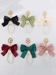 Vintage Elegant Style Bowknot Faux Pearl Pendant, Delicate Diamond-Studded Small Bowknot Decoration With Metal Ring That Can Hang On Keys Or Bags, Fashion Bag Charms, Purse Accessories, Suitable For Sweet Girl Daily Commuting And Dating Outfits.