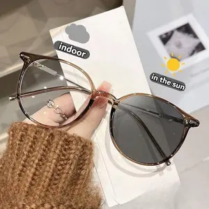 New Photochromic Myopia Glasses Stylish and Versatile HD Blue Light Protection Outdoor Turn Grey Minus Diopter Eyeglasses
