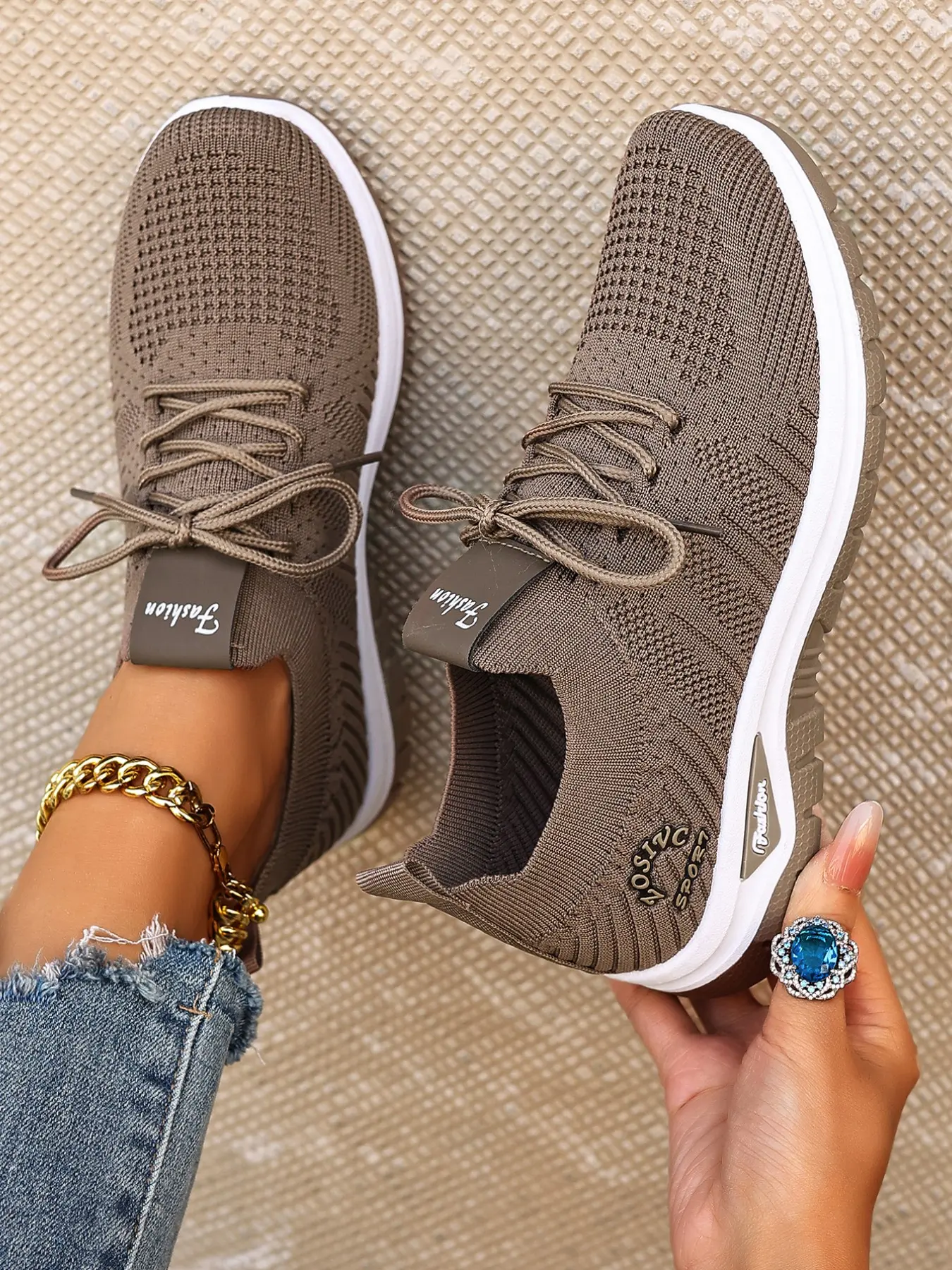 Women's New Casual Sports Shoes, Sporty Running Shoes, Lace-Up Low-Top Comfort, Lightweight Soft Sole, Anti-Slip Walking Shoes, Knitted Running Shoes, Running Sports Footwear, Running Sneaker