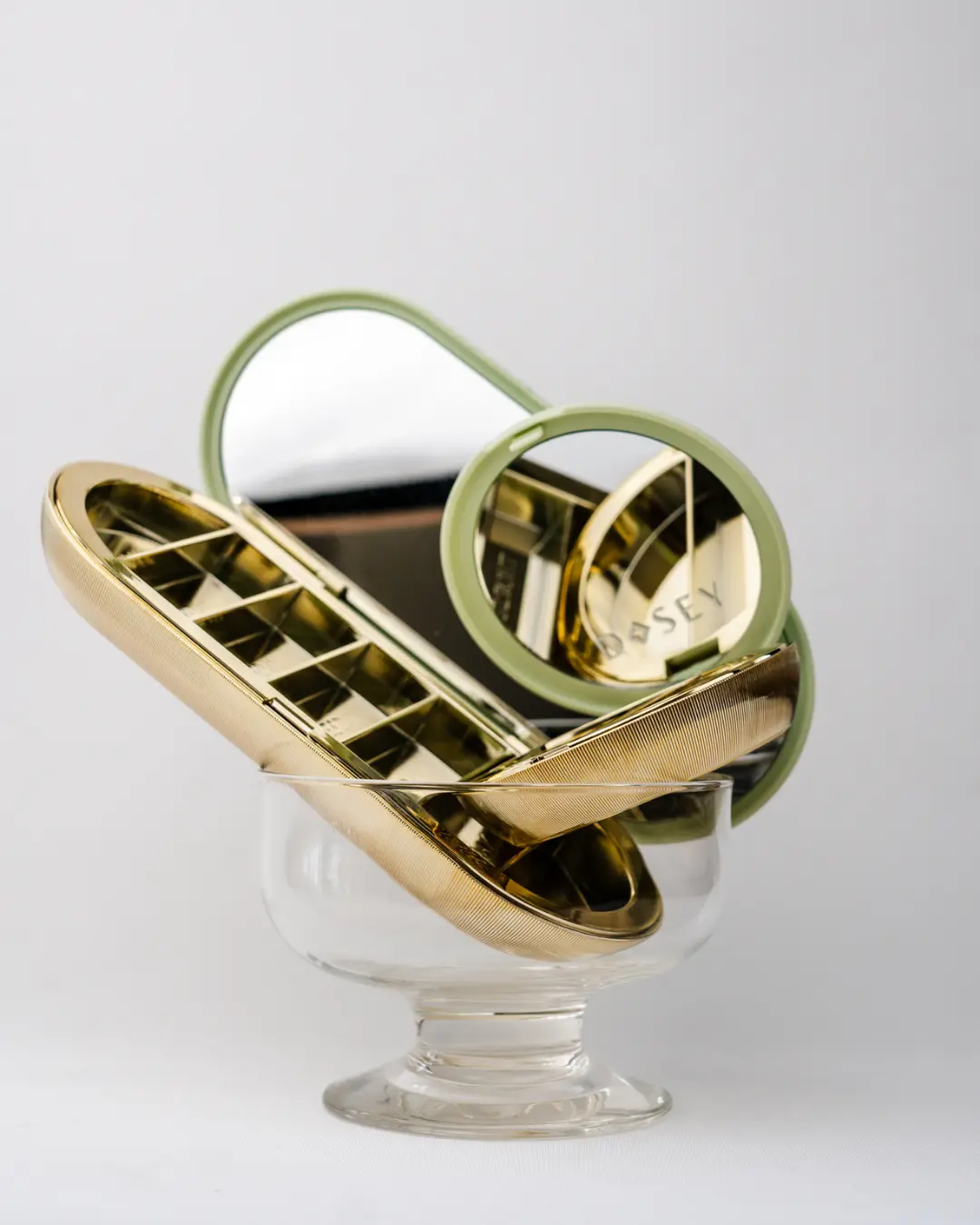 Pill Compact Pair – Stylish Pill Organizer Set for Travel, Purse & Everyday Medication Storage