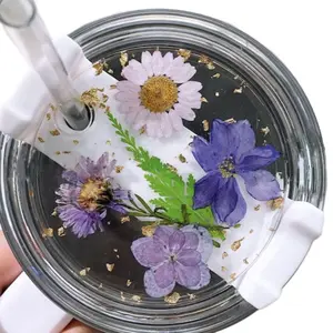 Custom Lids with Elegant Floral Design and Gold Accents for Stylish Drinkware