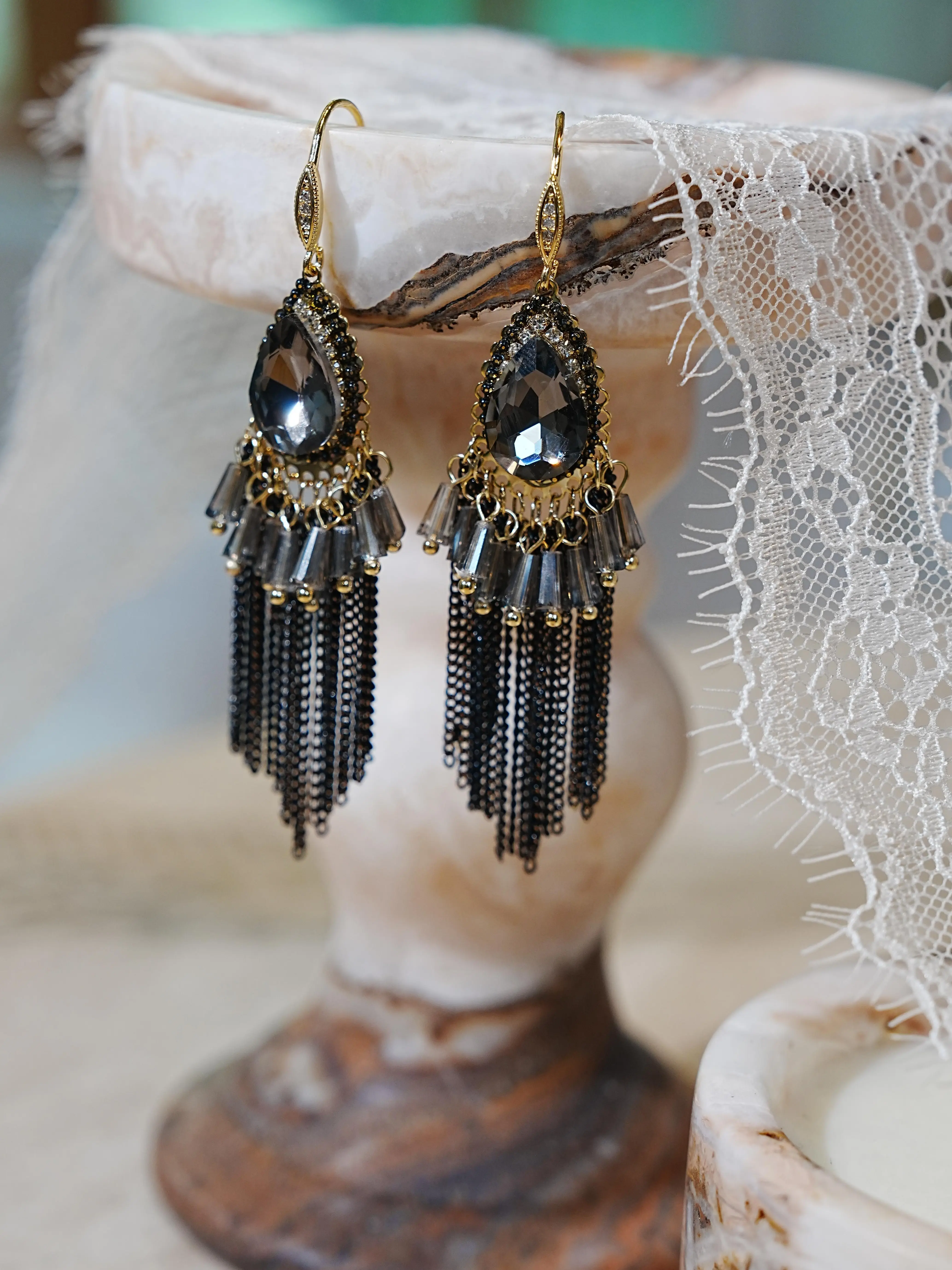Elegant Fringe Earrings for Women - Perfect for Any Occasion, Enhance Your Style with These Trendy Accessories