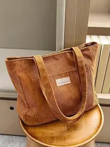 Niche retro textured shoulder messenger bag, simple classic versatile shoulder bag, fashionable casual personality trend shoulder messenger bag, suitable for students office workers daily commuting, shopping, etc.