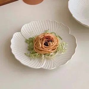 Flower-shaped Ceramic Tableware for Household Pasta Plates with Fruit Salad Design