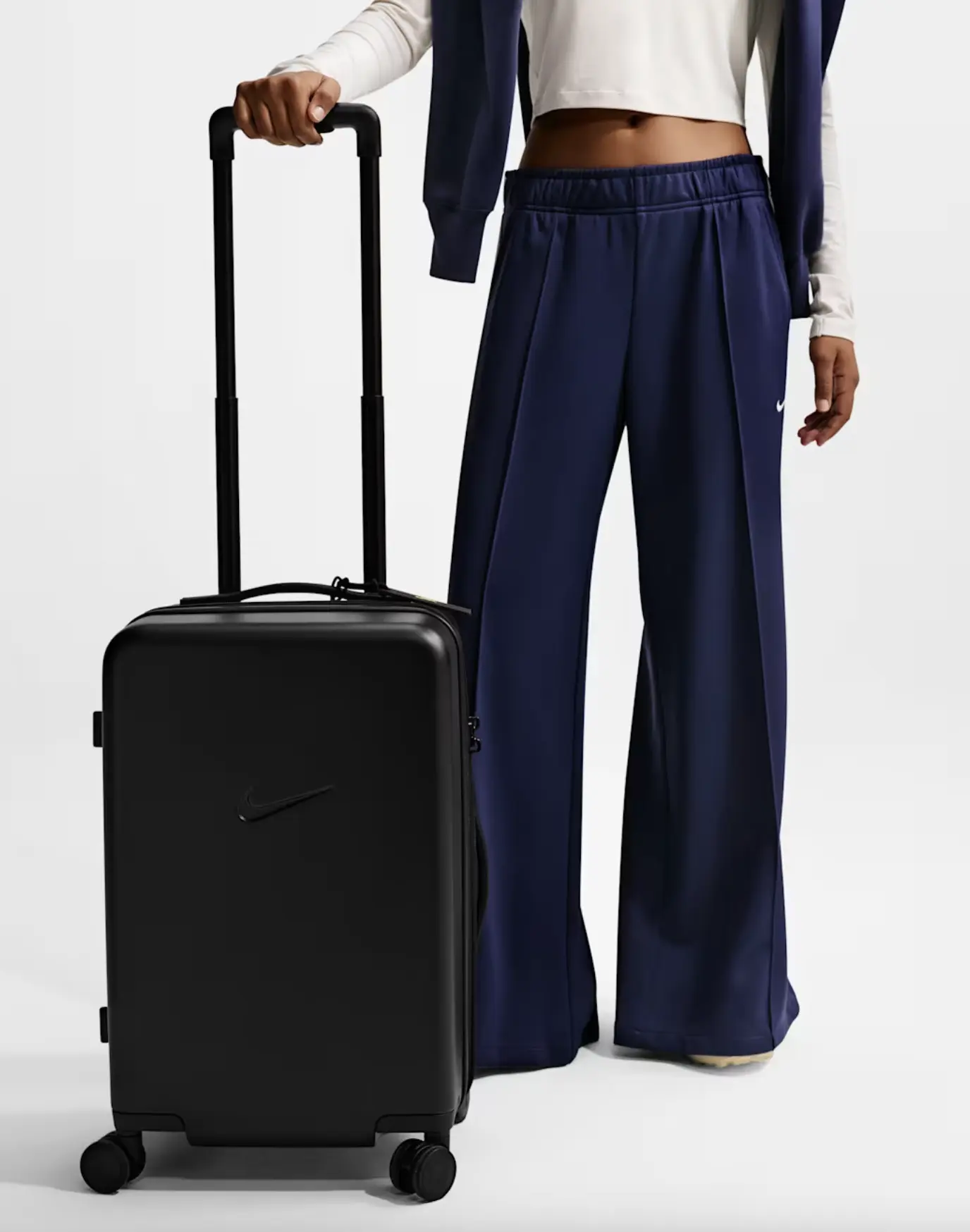 Nike Carry-On Luggage 22" Hardshell (52L) Black SKU: HV8584-010 Nike Swoosh Suitcase Nike Suitcase Travel Luggage Carry On Sportswear for Airplane Bags