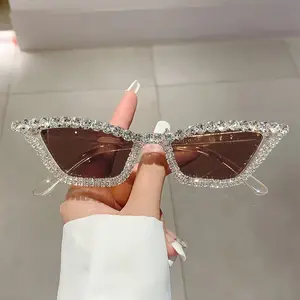1 Pair of Luxurious Cat Eye Glasses with Sparkling Rhinestone Accents - High-End Plastic Frame, Interchangeable Lenses, Stylish and Elegant Accessory for Women, Fashion Accessories|Elegant Eyewear|Interchangeable Lenses