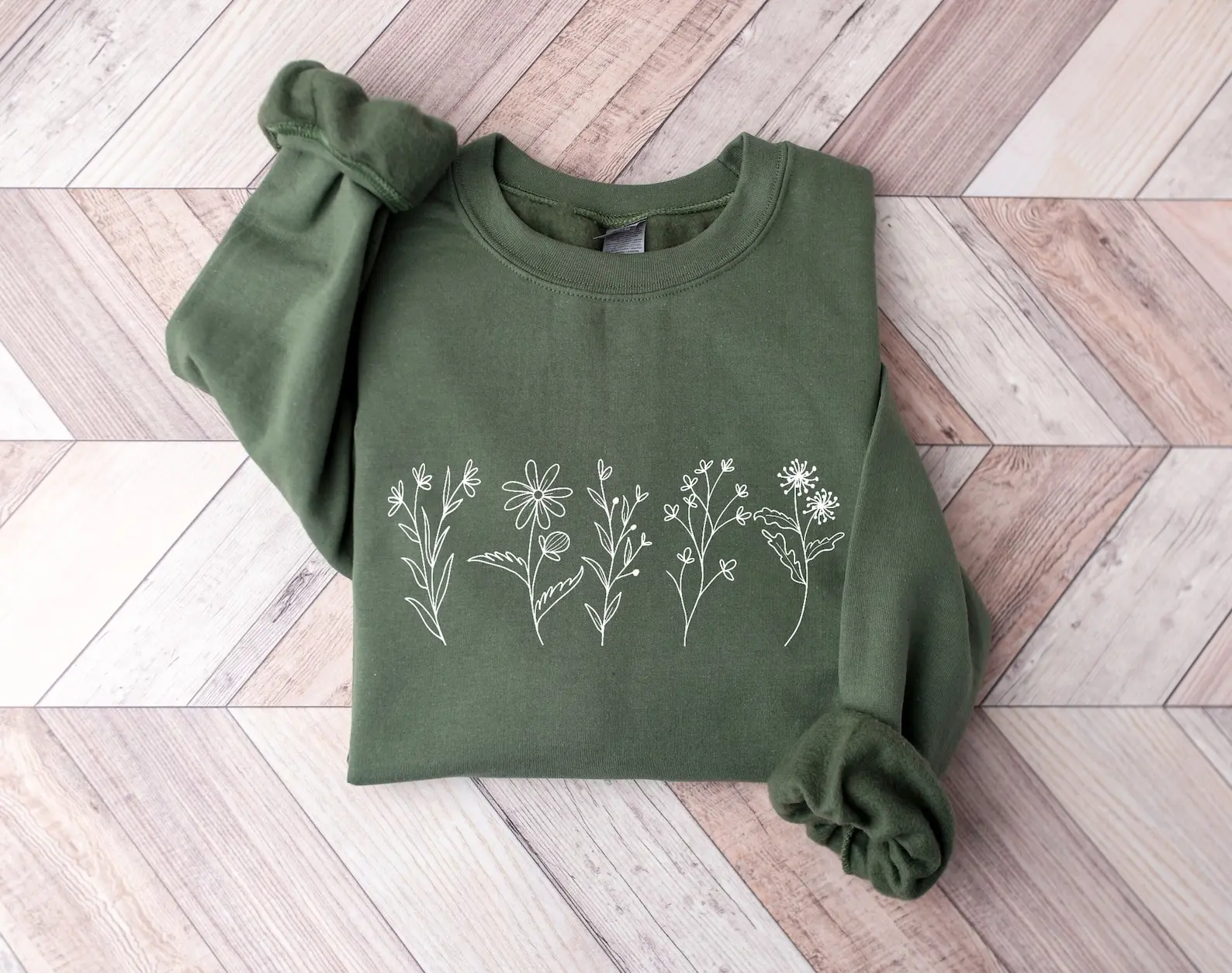 Wildflowers Sweatshirt, Flower Crewneck Sweatshirt, Floral Sweatshirt For Women, Flower Lover Sweatshirt, Flowers Hoodie, Women Gift
