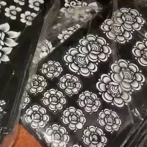 Henna sticker