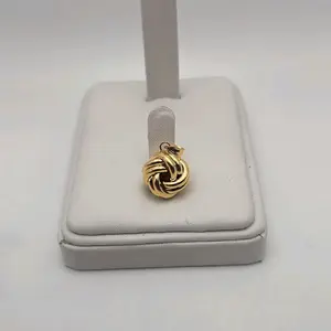 10KT Gold Love Knot Pendant