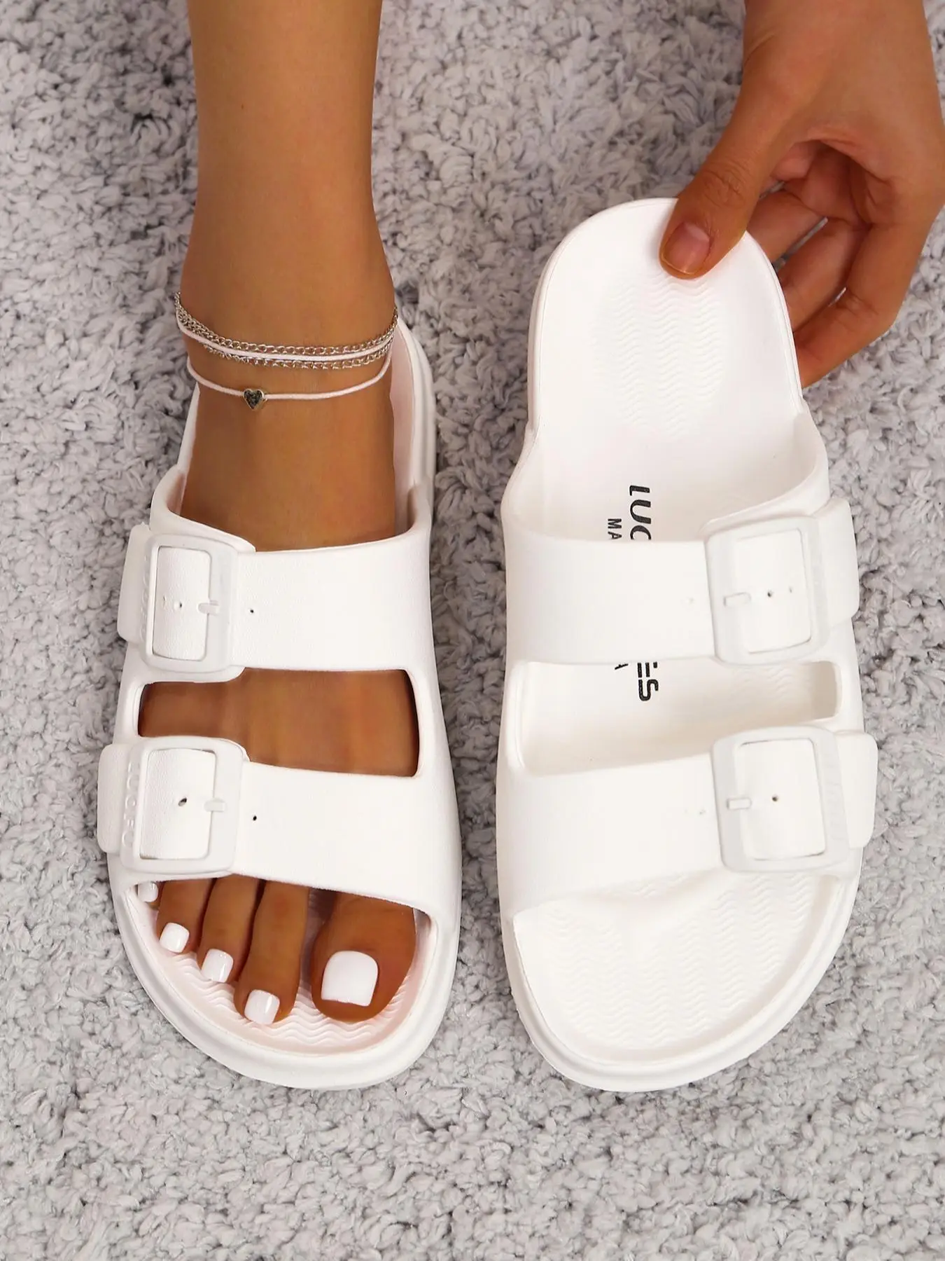 Fashion Plain Color Designer Slides Slippers for Women, Casual Comfort Buckle House Slippers for Summer, Lightweight Non-slip Home Slippers for Indoor