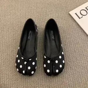 Tabi Flats with Small Knot DetailRAIMENTRY