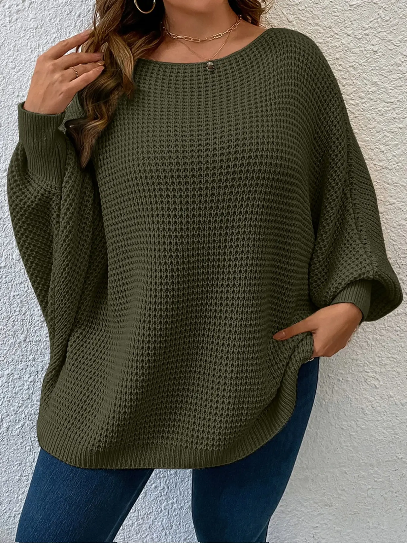 Lune Plus Size Oversized Fit Batwing Sleeve Pullover Sweater, Comfortable Thick Warm Knitwear for Women, Fashionable Winter Trendy Aesthetic Sweater, Womenswear